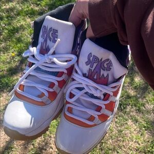Jordan Athletic Shoes White and Orange